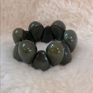 Elegant Green Stone Stretch Beaded Bracelet